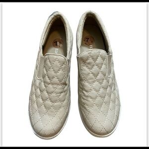 Wanted Cole Off White Quilted Sneakers